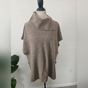 Bianca B Made In Italy Tan Cable Knit Sweater Vest Poncho Cape S/M NWT